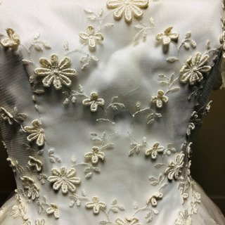 ❣️最終値引❣️a ウエディングドレス チュール 中古 材料用の画像