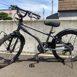 交渉中【無料/要修理】子供用22インチ　六段切替付き自転車　後輪...