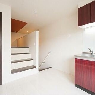 60.下総中山デザイナーズロフト付オートロック築2年【現金分割OK.水商売.他社物件.カード払い.保証人なしは全てOK!無職の方は要相談!生活保護不可】≪分割賃貸ネット≫10713679049 N - 市川市