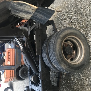 イスズ　ISUZU　エルフ　2トンダンプ　車検１２月までの画像