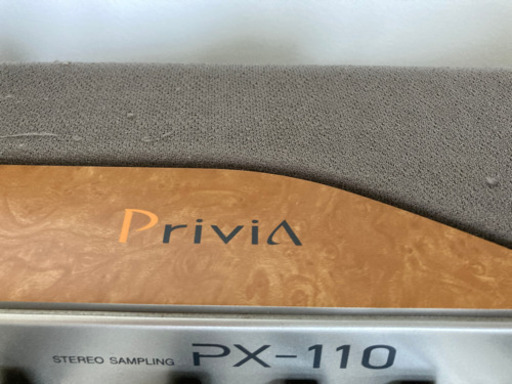 電子ピアノ　privia PX-110