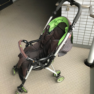 かなり使い込んだアップリカベビーカーの画像