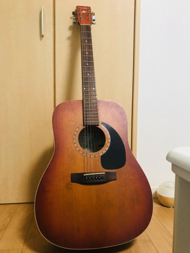 アート&ルシアーのフルサイズ・ボディ アコギ