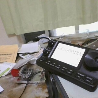 ICOM  IC7100売ります。