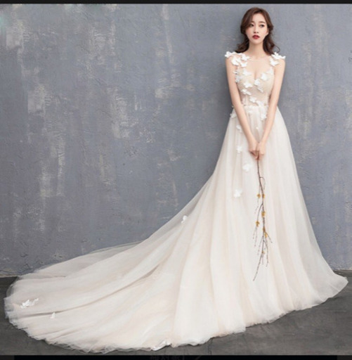 ウエディングドレス