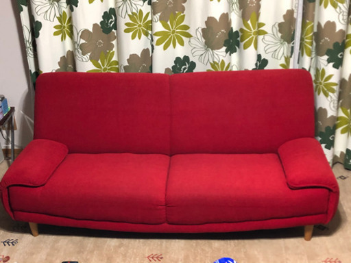 赤い3人掛けソファーオットマンセット
