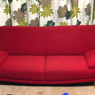 赤い3人掛けソファーオットマンセット