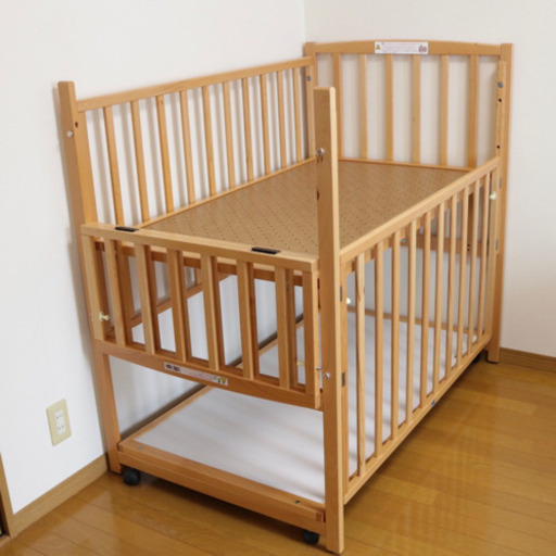 ヤマサキ 最高級ベビーベッド 美品 ハイタイプツーオープン