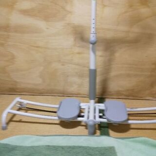太ももの筋肉をつける。器具です
