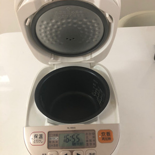 炊飯器の画像