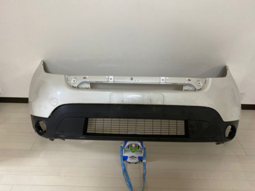 エクスプローラー　フロントバンパー