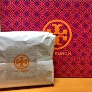 TORYBURCH二つ折り財布の画像