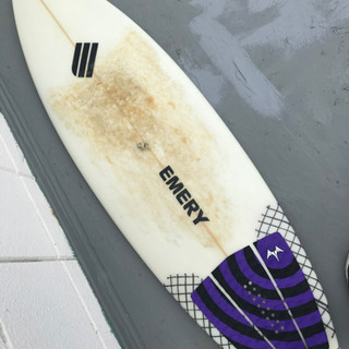 エメリーサーフボード