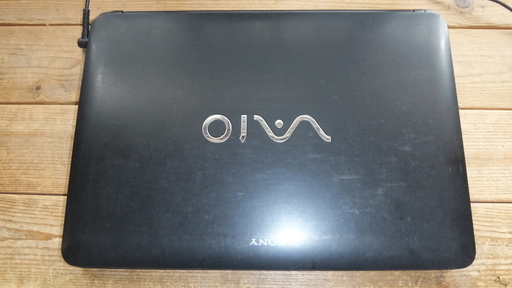 Sony VAIO SVF143B18N