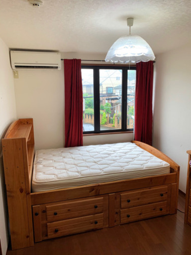 ベッド　引き出し付き