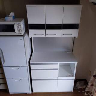 🍽️【食器棚】無料！の画像