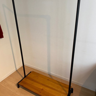 ハンガーラック　ビンテージ風の画像