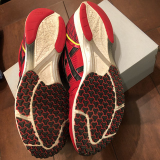 asicsランニングシューズ　TARTHERZEAL４-wide 27㎝の画像