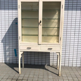 ヴィンテージのケビントキャビネット 古いケビント 医療棚 キャビネット