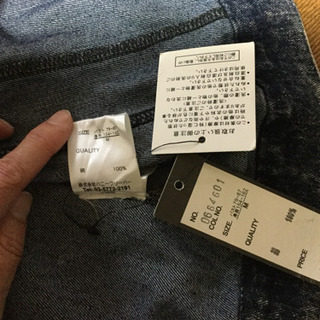 新品未使用デニムベストの画像