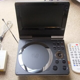 東芝ポータブル　CD　DVDプレイヤー