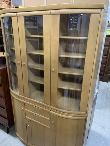 ★来店限定★カリモク　モダンガラスキャビネット　カップボード　3枚扉　中古良品