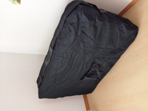 エステベッド　折り畳み　軽量　脚部アルミ　使用回数少