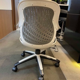 オフィス用 椅子 チェアの画像