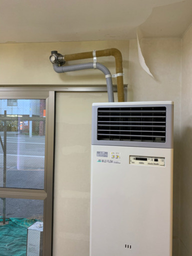 密閉式石油ストーブ FFP-1806A 年式不明