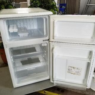  【 3.000円 冷蔵庫 】　MORITA モリタ アメリカンな雰囲気 メッキハンドル  小型なのでお部屋も広々の画像