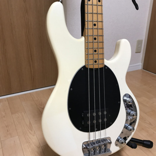 MUSICMAN スティングレイEX