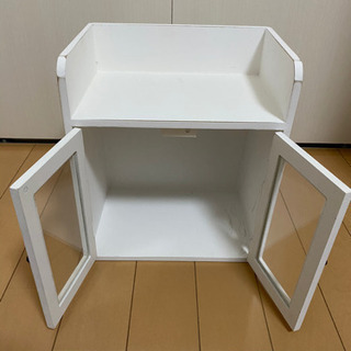 アンティーク調小物入れの画像