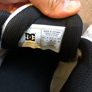 DCスニーカー　25.0センチの画像