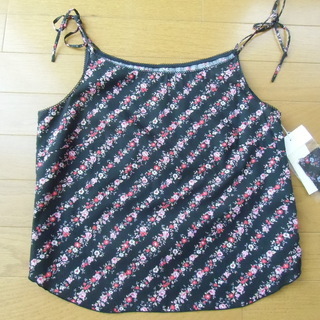 ❷値下げ！花柄 上下セット💛新品・タグ付きの画像