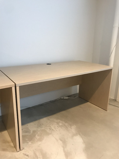 デスク 幅1400×奥行700×高さ700mm