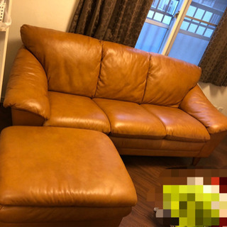 ほぼ新品3人掛けソファー