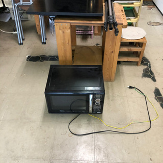 モニター、三脚、レンジ、ノートパソコン2台