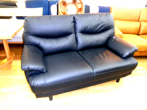 2人掛けソファ 幅144㎝×83㎝×85㎝ ブラック 西岡店
