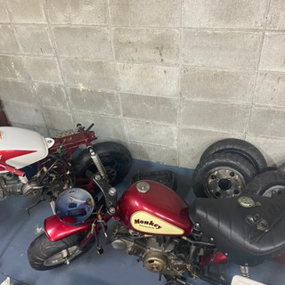 国産　モンキー二台ぶん、部品諸々の画像