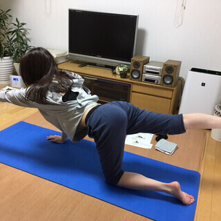 お家ヨガ♪女性のためのヨガ☆オンライン個人レッスン募集中！の画像