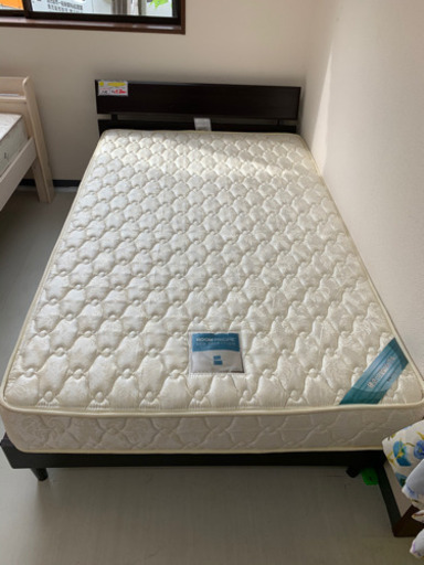 【リサイクルサービス八光　田上店　配達・設置OK】ダークブラウン　セミダブルベッド！！！