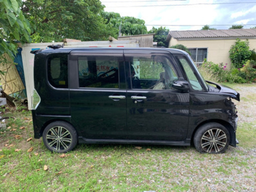 タントカスタム部品取り車