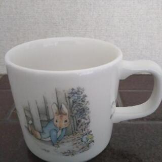 ピーターラビットのカップの画像