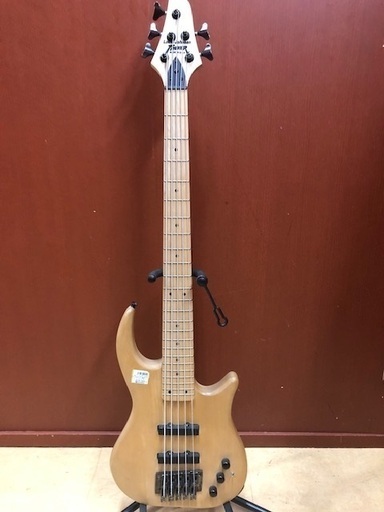 5弦ベース　TREKER