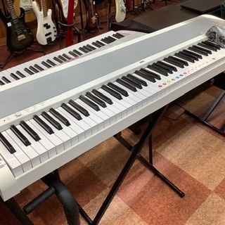 電子ピアノ　KORG B1