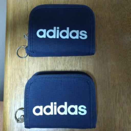 アディダスチャック付き財布2個お揃いでどうぞ