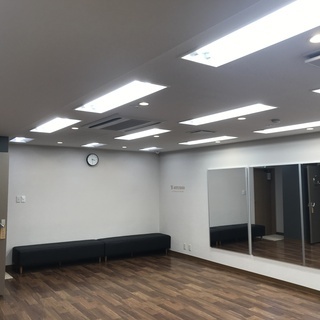 神田駅徒歩1分のレンタルスタジオ『Y-STUDIO』！1時間2000円（税込み）ダンス・ヨガ教室・楽器演奏・舞台練習使い方多数！の画像