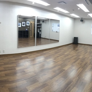 神田駅徒歩1分のレンタルスタジオ『Y-STUDIO』！1時間2000円（税込み）ダンス・ヨガ教室・楽器演奏・舞台練習使い方多数！の画像