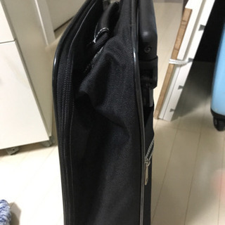 キャスターバックの画像
