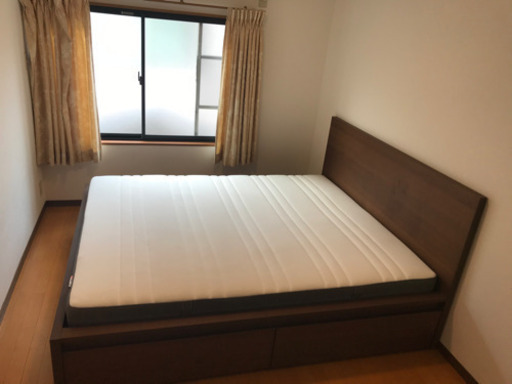 IKEA マルム　ベッド（クイーンサイズ）